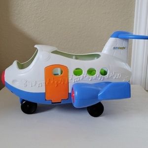 Fisher-Price Little People singing Airplane